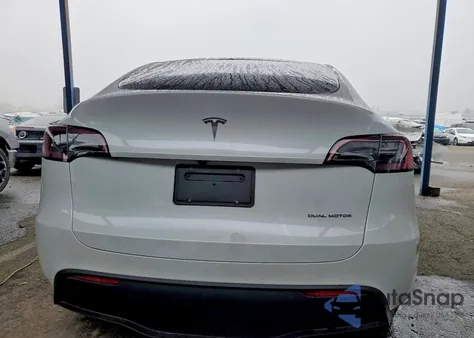 2023 Tesla Model Y z USA, uszkodzony, nr VIN 7SAYGDEE6PA138311